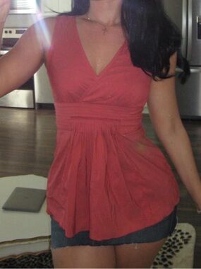 BCBGMaxAzria Coral V-Neck Sleeveless Empire Waist Camisole